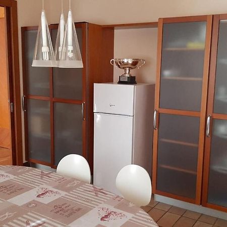 B & B Paradiso Loreto Buitenkant foto