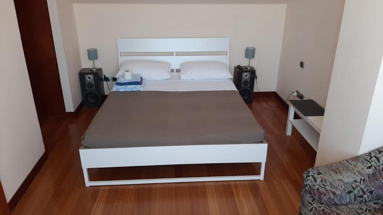 B & B Paradiso Loreto Buitenkant foto